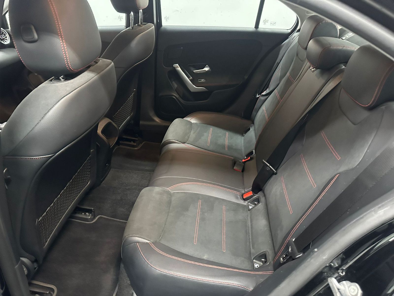 Fahrzeugabbildung Mercedes-Benz A 200 d 4MATIC DCT LImousine *AMG-LINE*KAMERA*