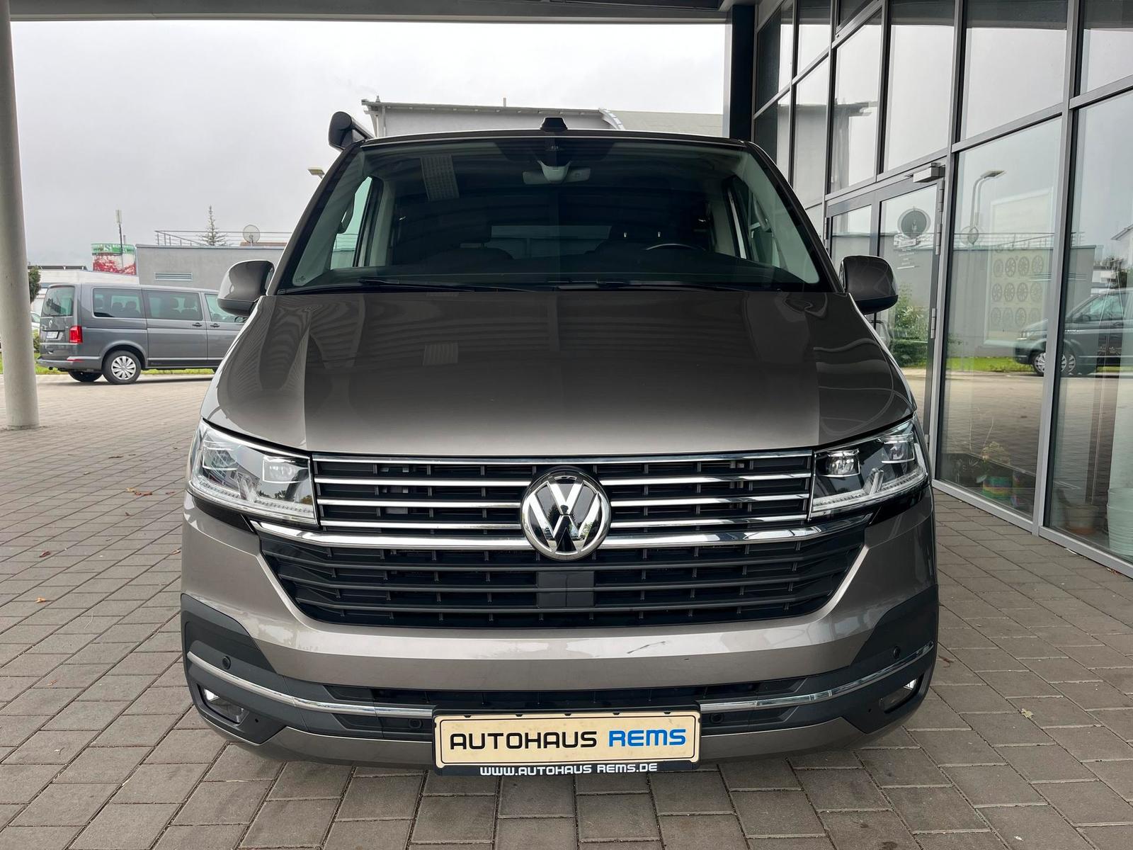 Volkswagen T6.1 Multivan, AHK, SHZ, ACC, KLIMAAUTO,NAVI,RFK