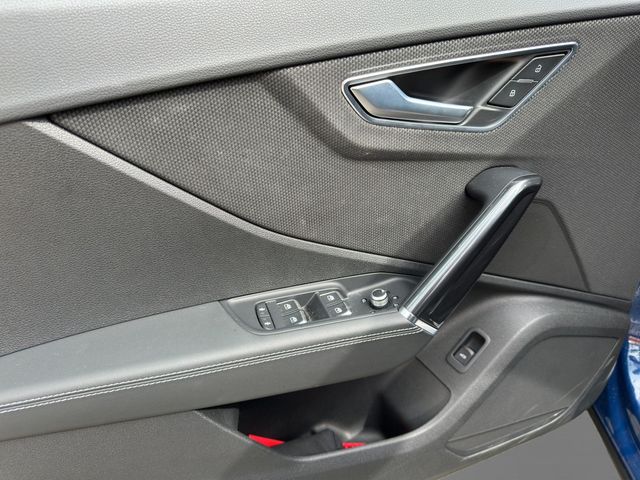 Q2 35 2.0 TDI S-tronic S line PANO MATRIX-LED