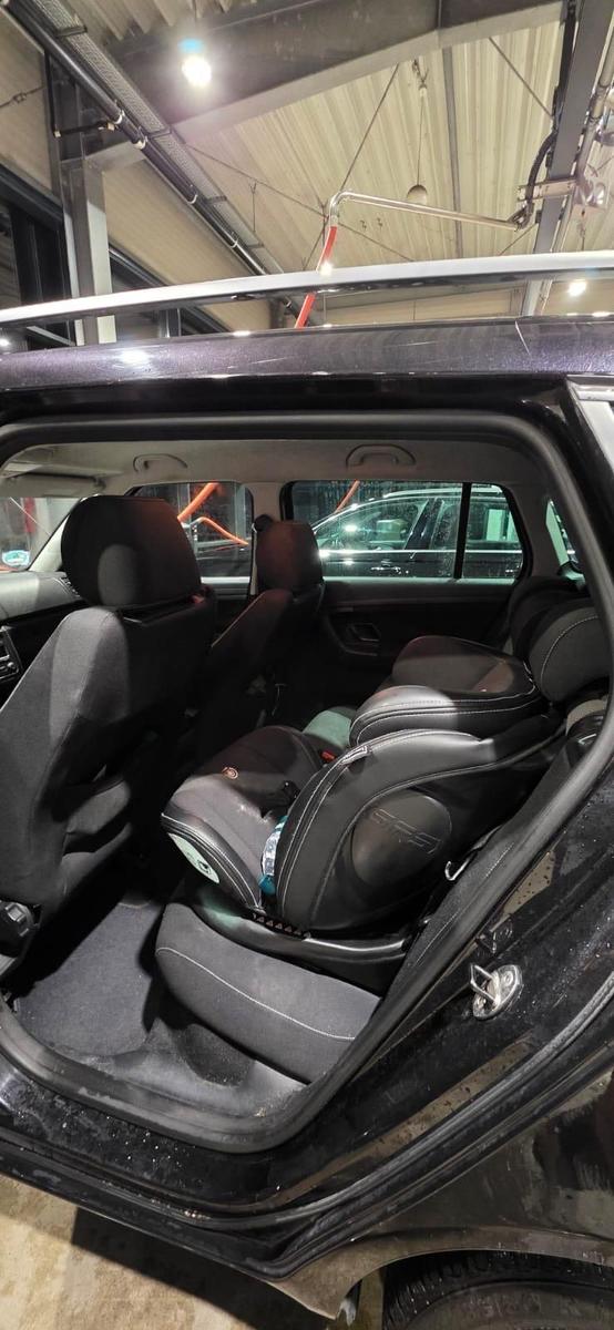 Skoda Fabia 2010 — engine 105 HP (77kW)