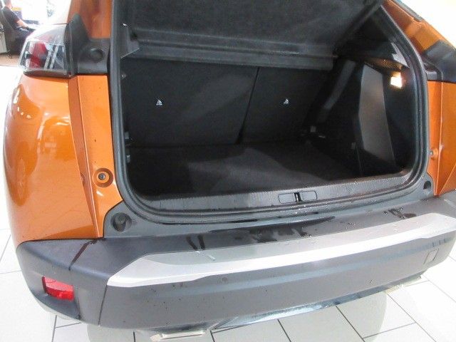 Fahrzeugabbildung Peugeot 2008 Active Pack 1.2T LED/NAVI/PDC/R´CAM/TEMPO