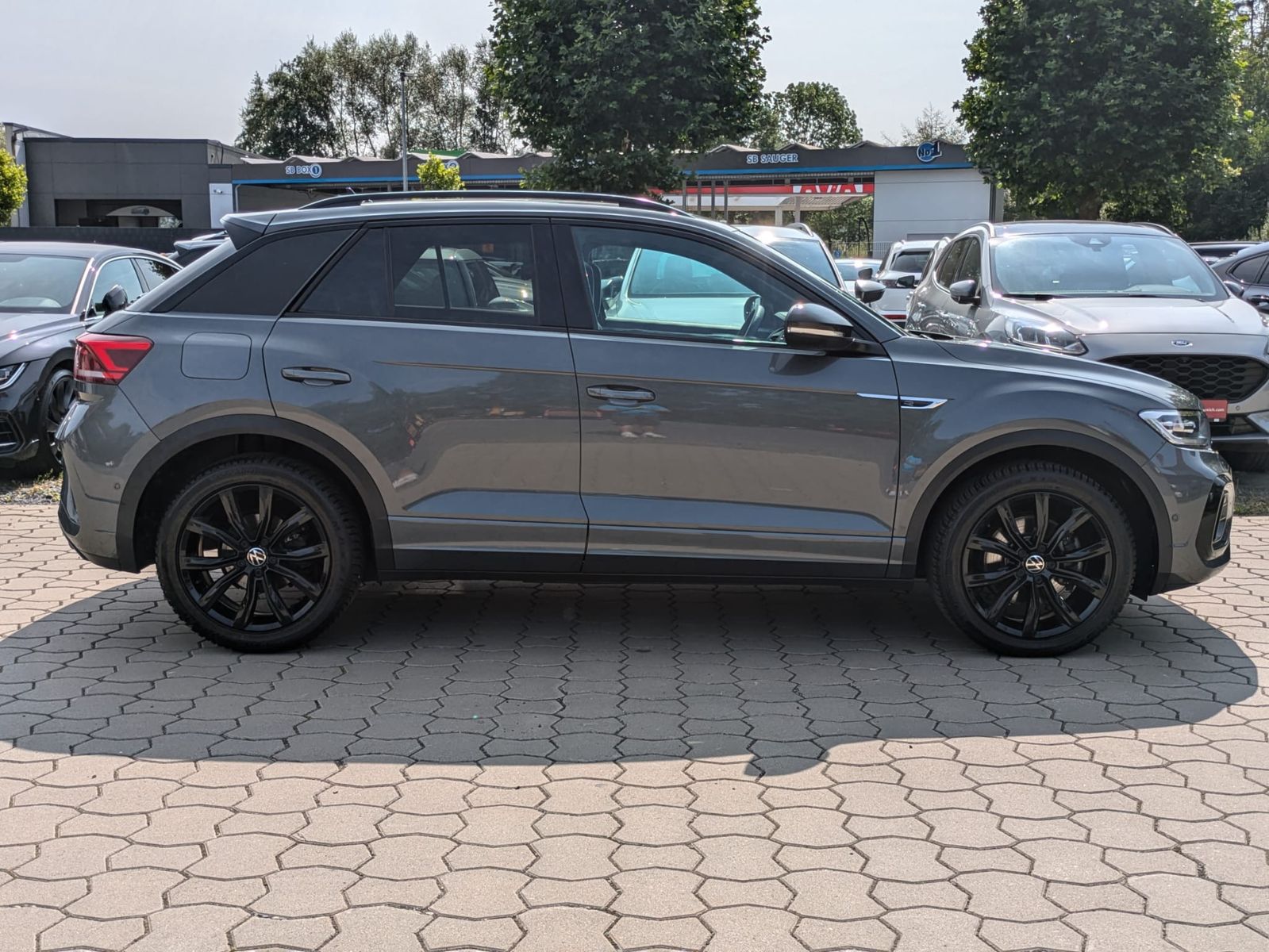 Fahrzeugabbildung Volkswagen T-Roc R-Line 4Motion BLACK/PANO/KAM/IQ.DRIVE/LED