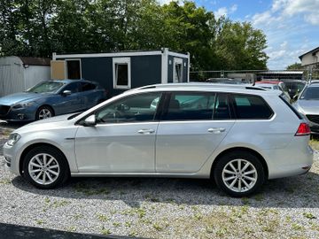 Volkswagen Golf - 8