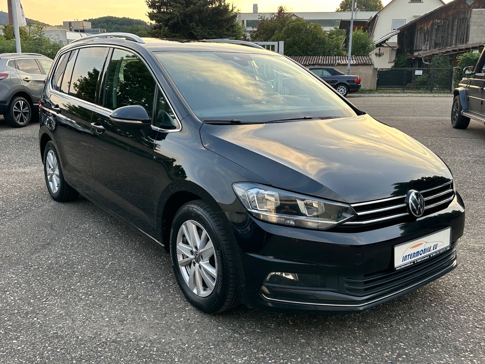 Volkswagen Touran 2.0 TDI Highline 7-Sitzer VIRTUAL ALU AHK imagem 3