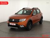 Dacia Sandero Stepway II TCE 90 Celebration Navi AHK - Dacia Sandero Gebrauchtwagen in Berlin