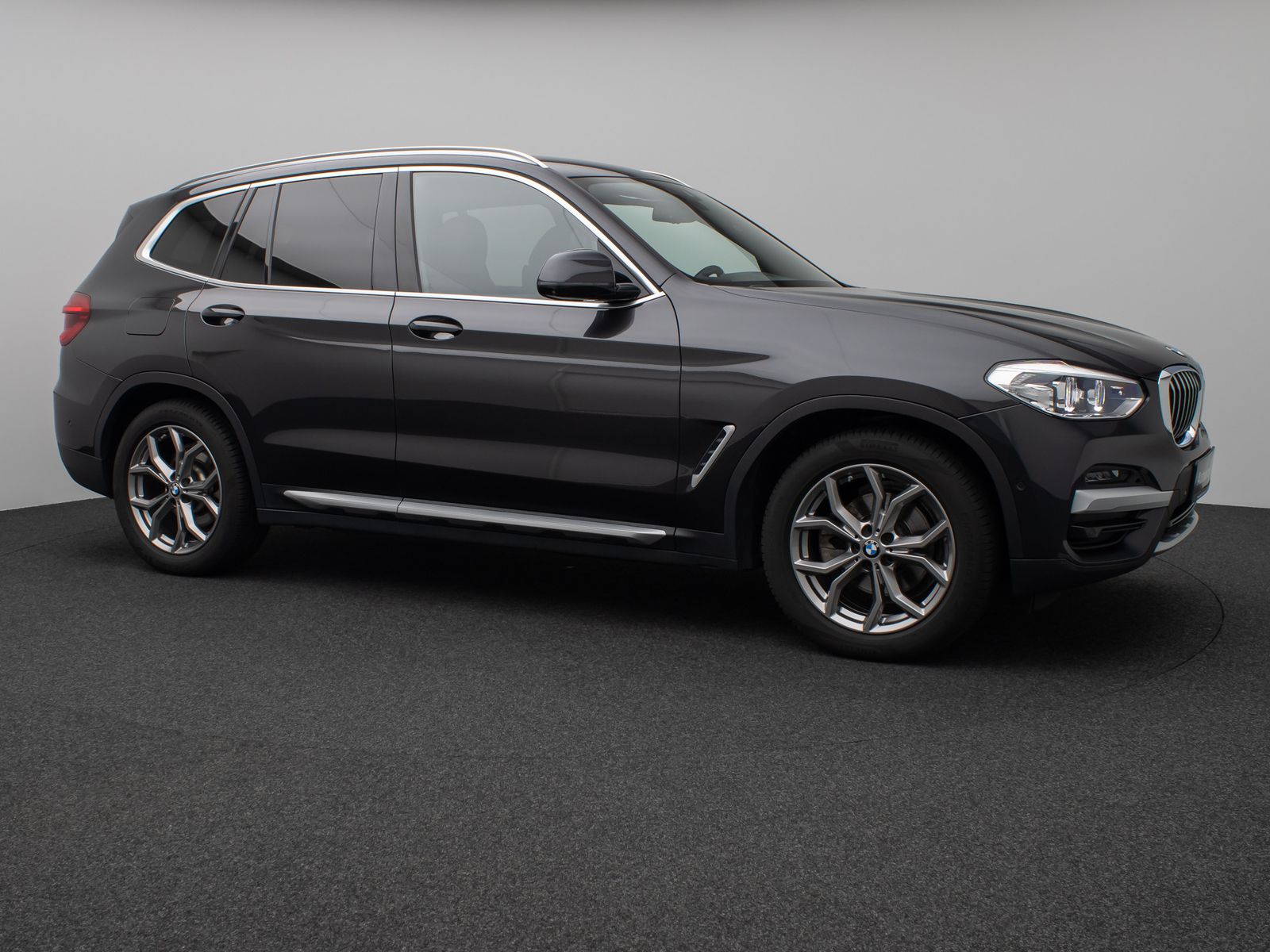 Fahrzeugabbildung BMW X3 xD20d xLine 360°HUD DAB HiFi Alarm Komfort