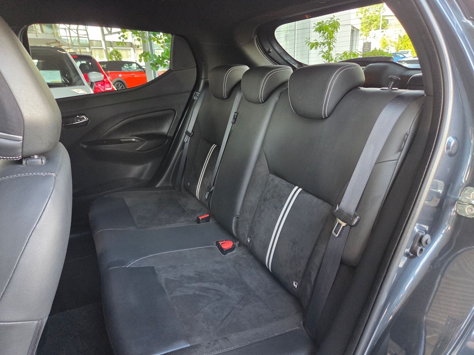 Fahrzeugabbildung Nissan Micra N-Sport Aut. BOSE KLIMA RFK SHZ ALU