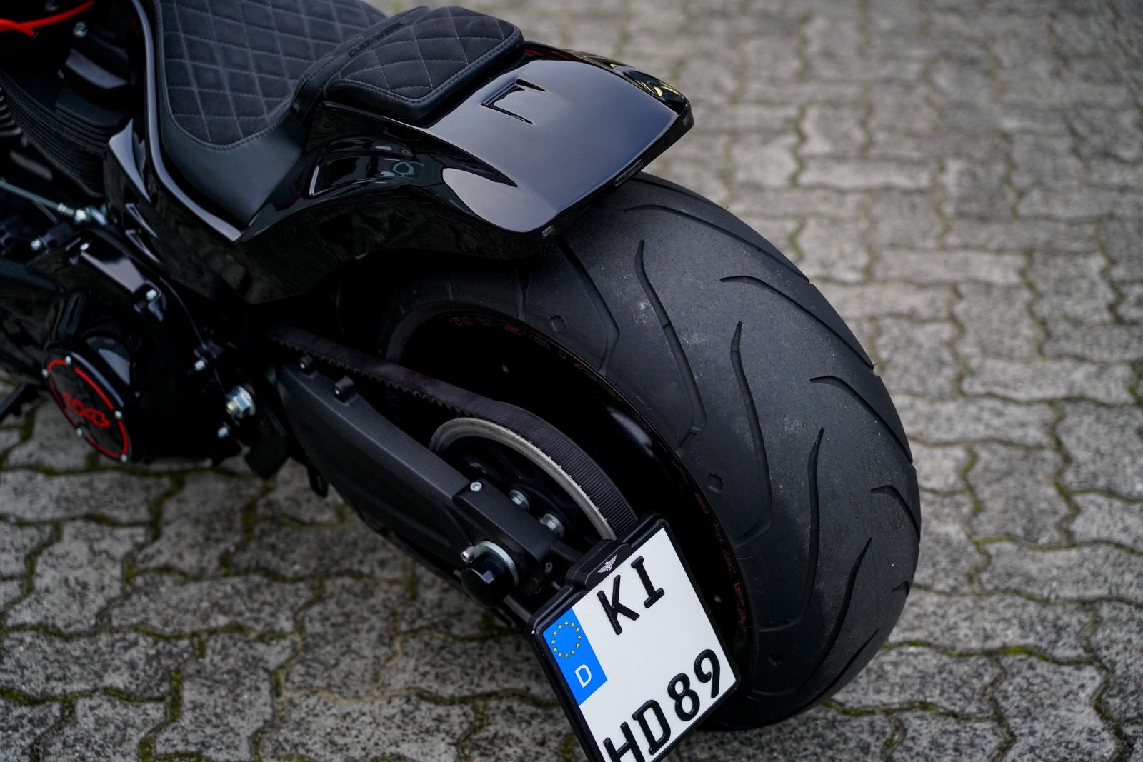 Fahrzeugabbildung Harley-Davidson FXDRS 114 CUI - KESSTECH - Heckumbau