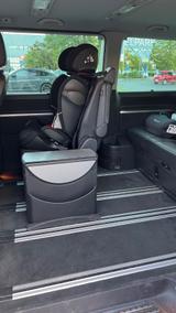 Volkswagen T5 Multivan,AHK,2xelektr.Seitentüren,Stdhzng - VW T5 Multivan Gebrauchtwagen in Berlin