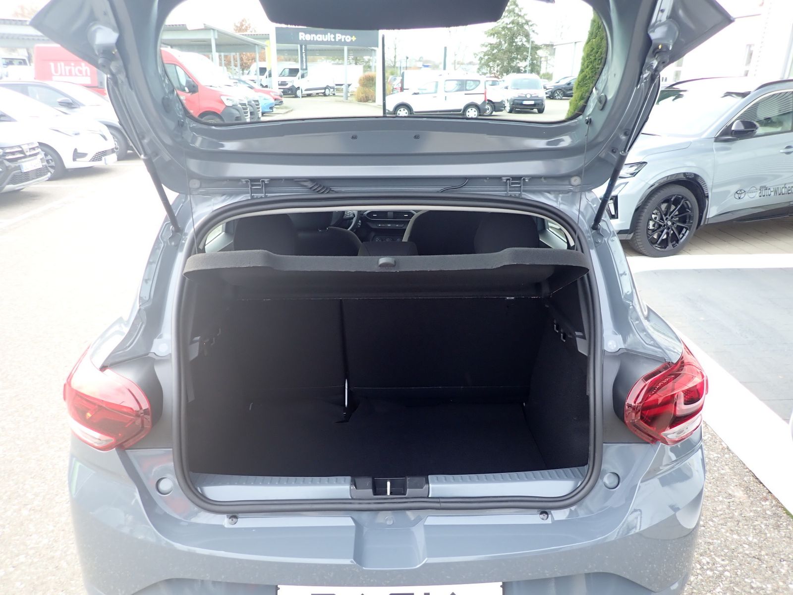 Fahrzeugabbildung Dacia Sandero Essential SCe 65