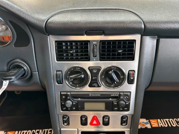 MYAUTOCENTER – Gebraucht- und Jahreswagen mit Werkstattservice in Pfaffenhofen Mercedes-Benz SLK 230 Kompressor ""1.HAND*KLIMA*LEDER*SZHZ*