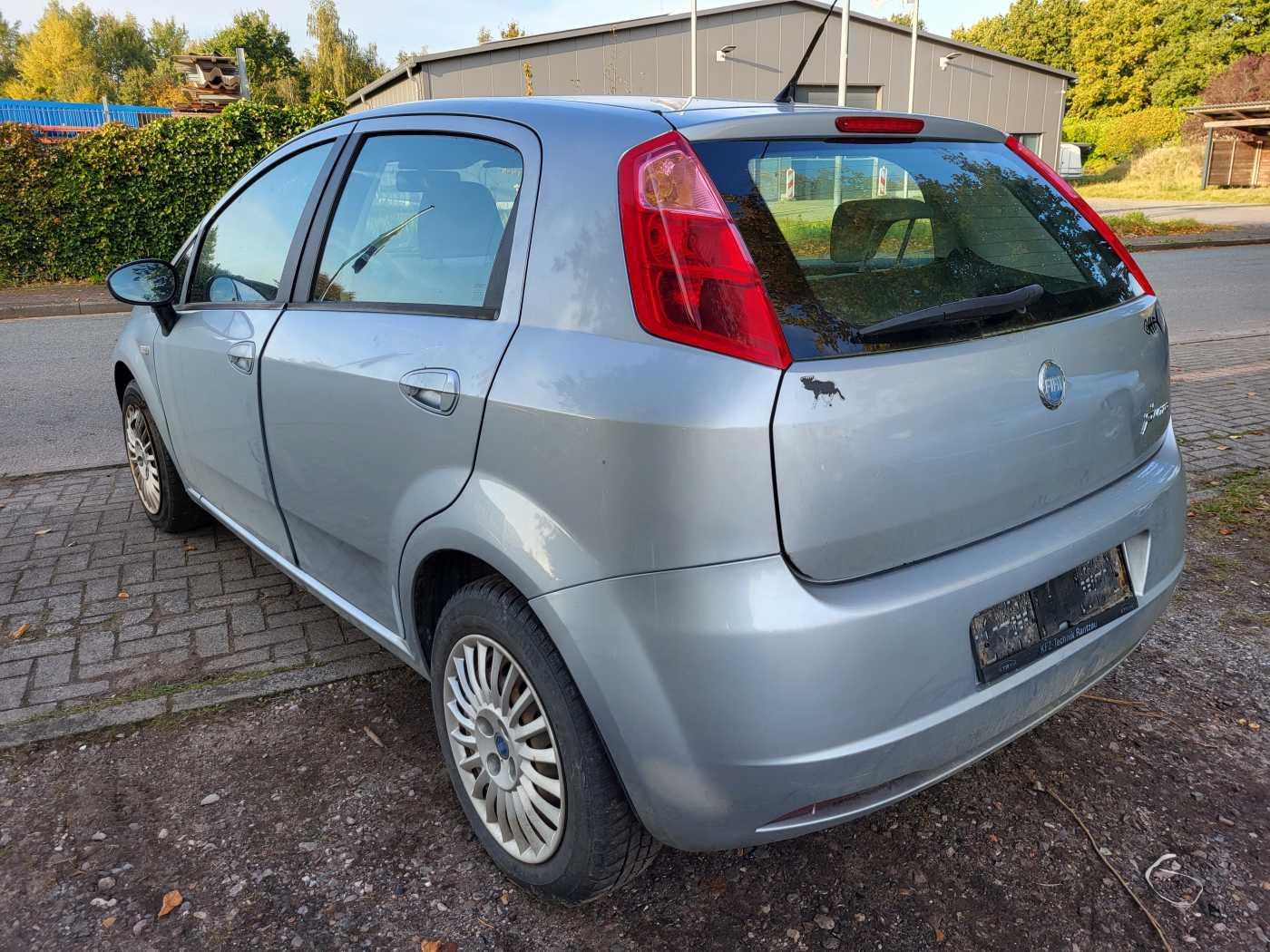Fiat Grande Punto  5-Türer 1.4 8V Emotion