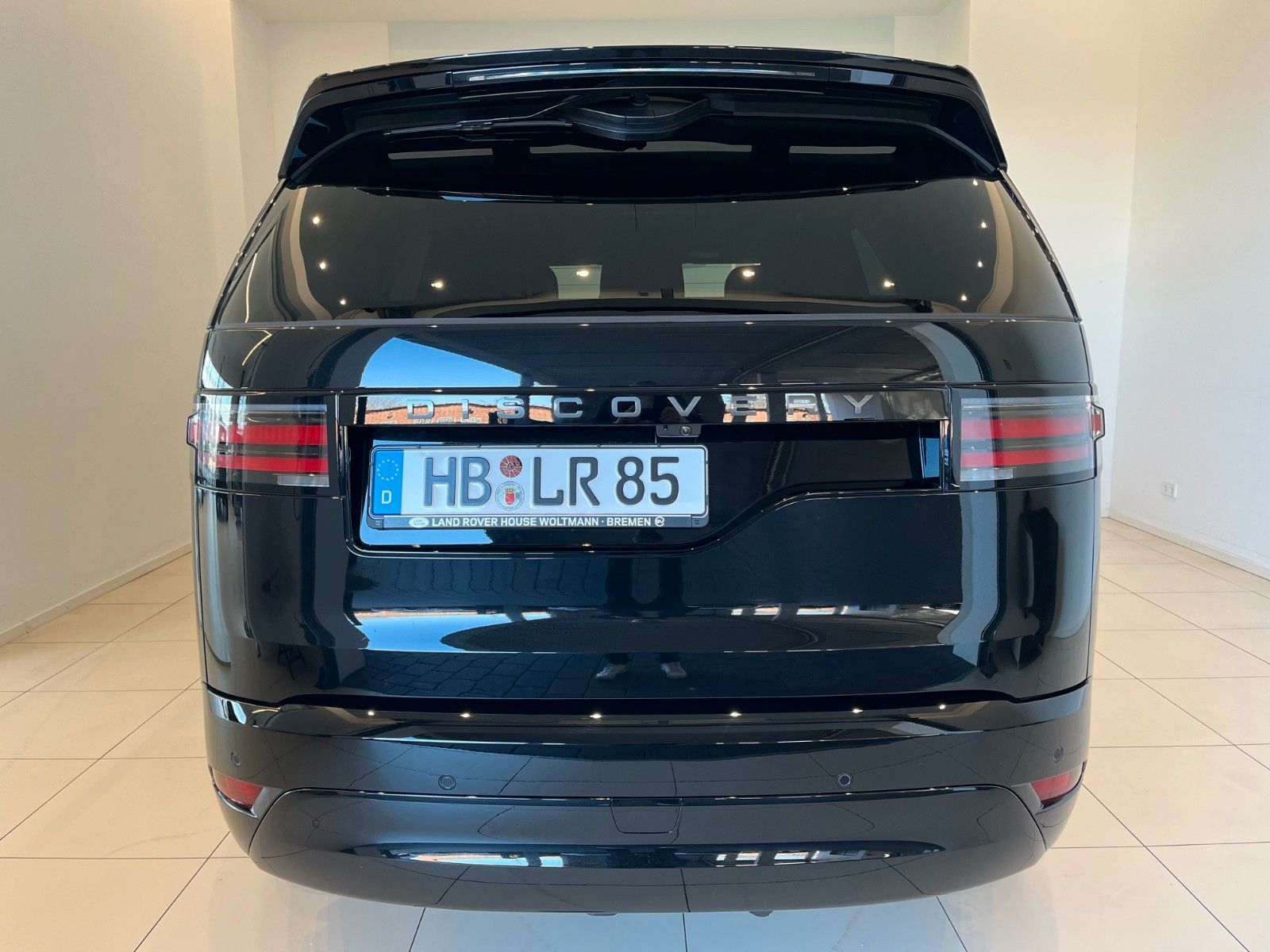 Fahrzeugabbildung Land Rover Discovery 5 D250 Dynamic SE  Panorama & AHK