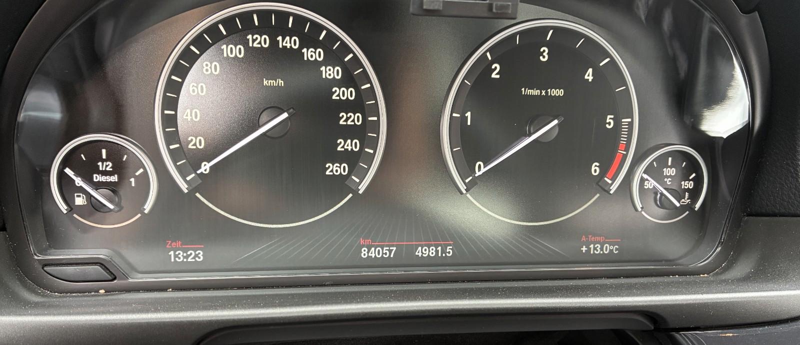 BMW 520d xDrive A Luxury Line Luxury Line