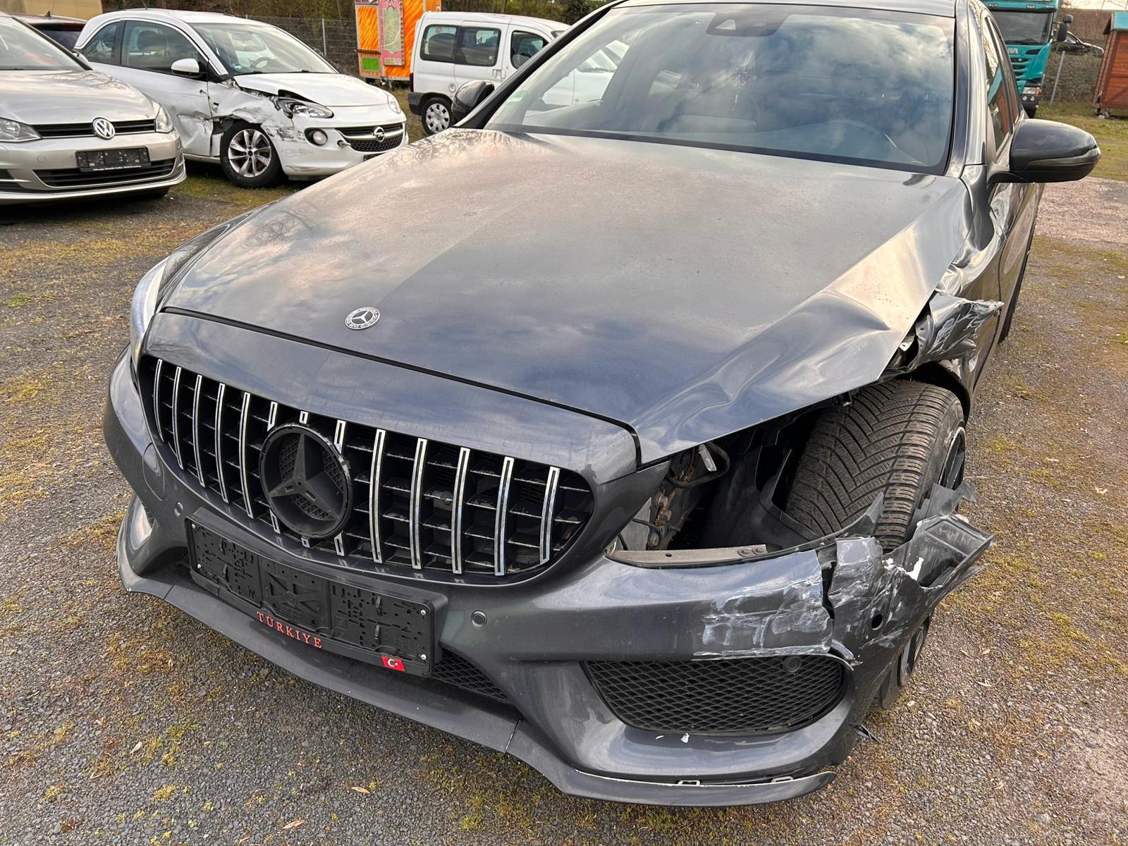 Mercedes-Benz C 250 CGI Limousine AMG Line