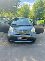 Toyota IQ zu verkaufen  gepflegt & sparsam - Toyota IQ Gebrauchtwagen in Hamburg