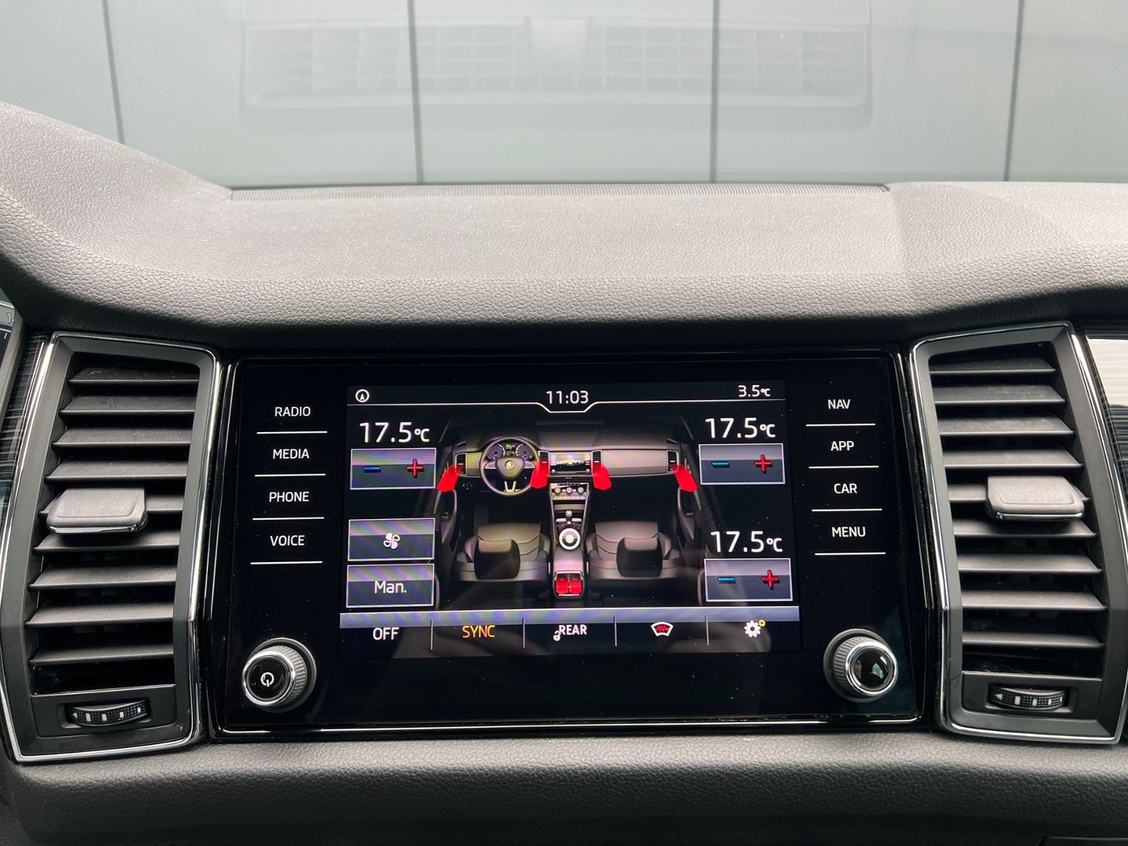 Fahrzeugabbildung SKODA Kodiaq Style 1.4 TSI DSG *elektr. Sitze, Climatr