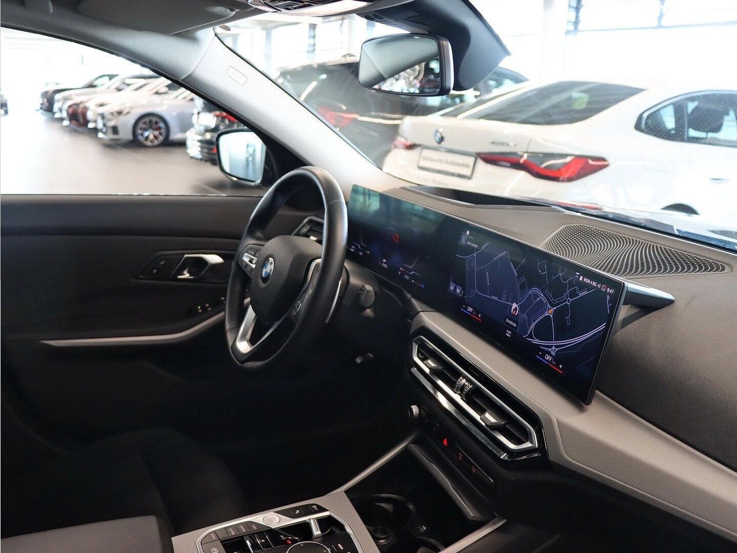 BMW 320d Touring, Head-Up foto 8