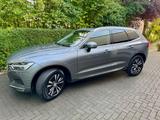 Volvo XC60 B4 Momentum Pro Geartronic Momentum Pro - Volvo XC60: Momentum Pro