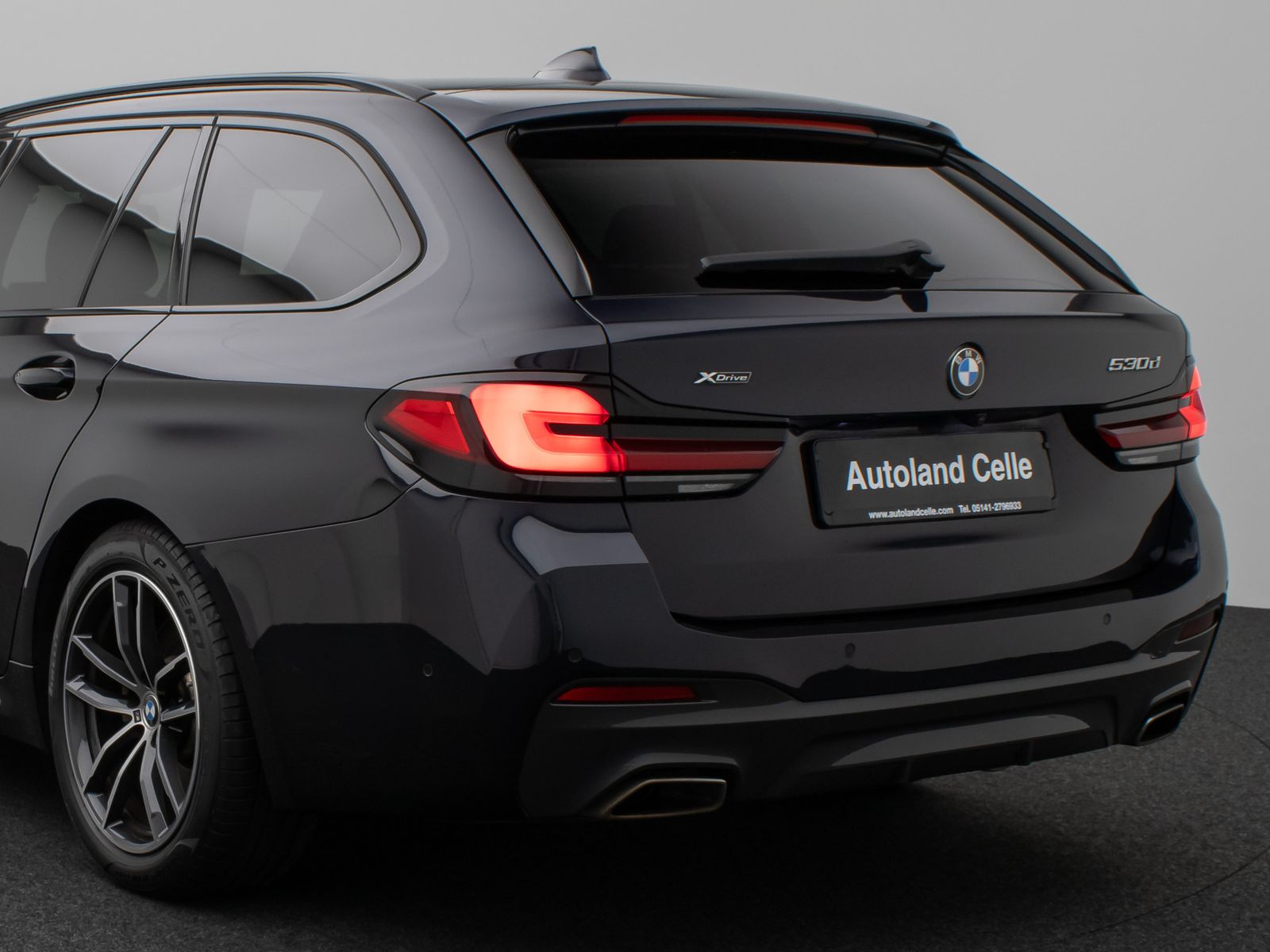 Fahrzeugabbildung BMW 530d xD M Sport Kamera Laser HUD DAB AHK Komfort