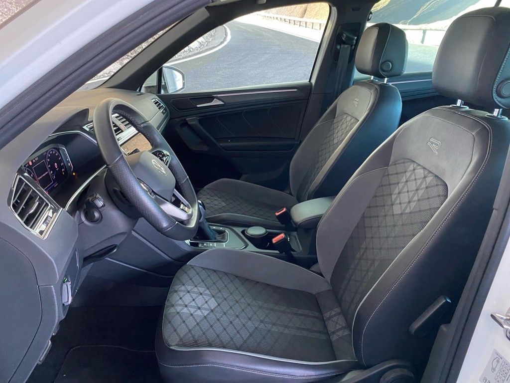 Volkswagen Tiguan 1.5 TSI DSG R-Line AHK PANO NAVI IQ.LIGHT foto 5