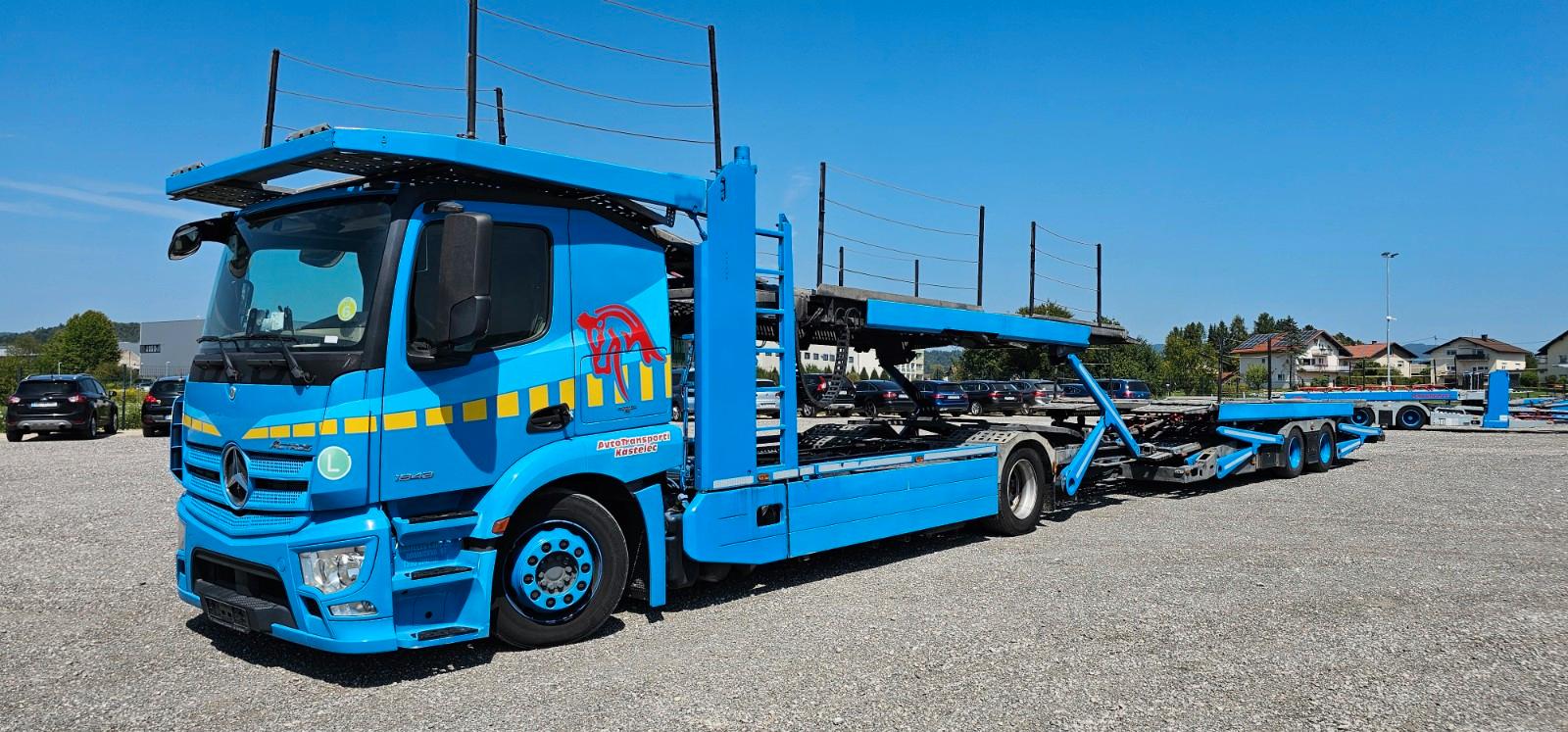 Mercedes-Benz Actros 1943 + Kassbohrer APT