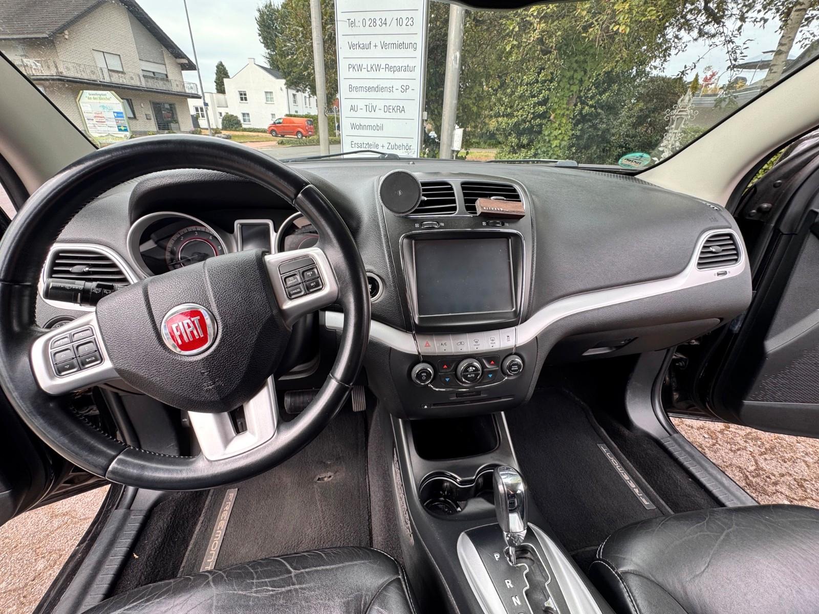 Fiat Freemont Black Code
