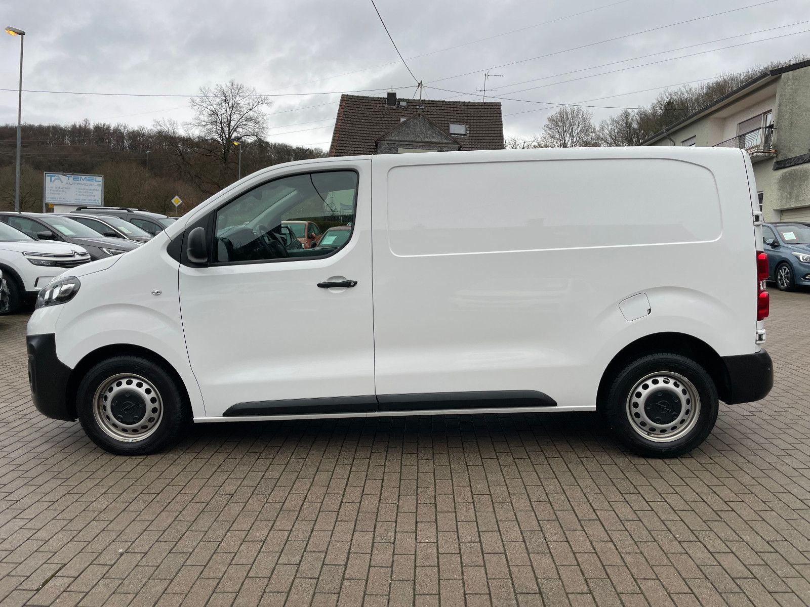 OPEL Vivaro, 2020, Diesel, 122 PS