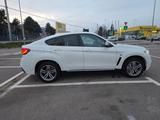 BMW X6 M50 M50d - 385 PS - weiße BMW X6 M50