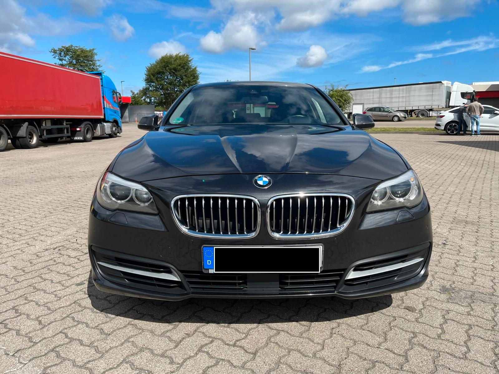 BMW 530d xDrive Touring | HUD | ACC | 360° | STH