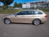 BMW 520d Touring - - mit Diesel-Antrieb: Beige, Head-Up Display, Kombi