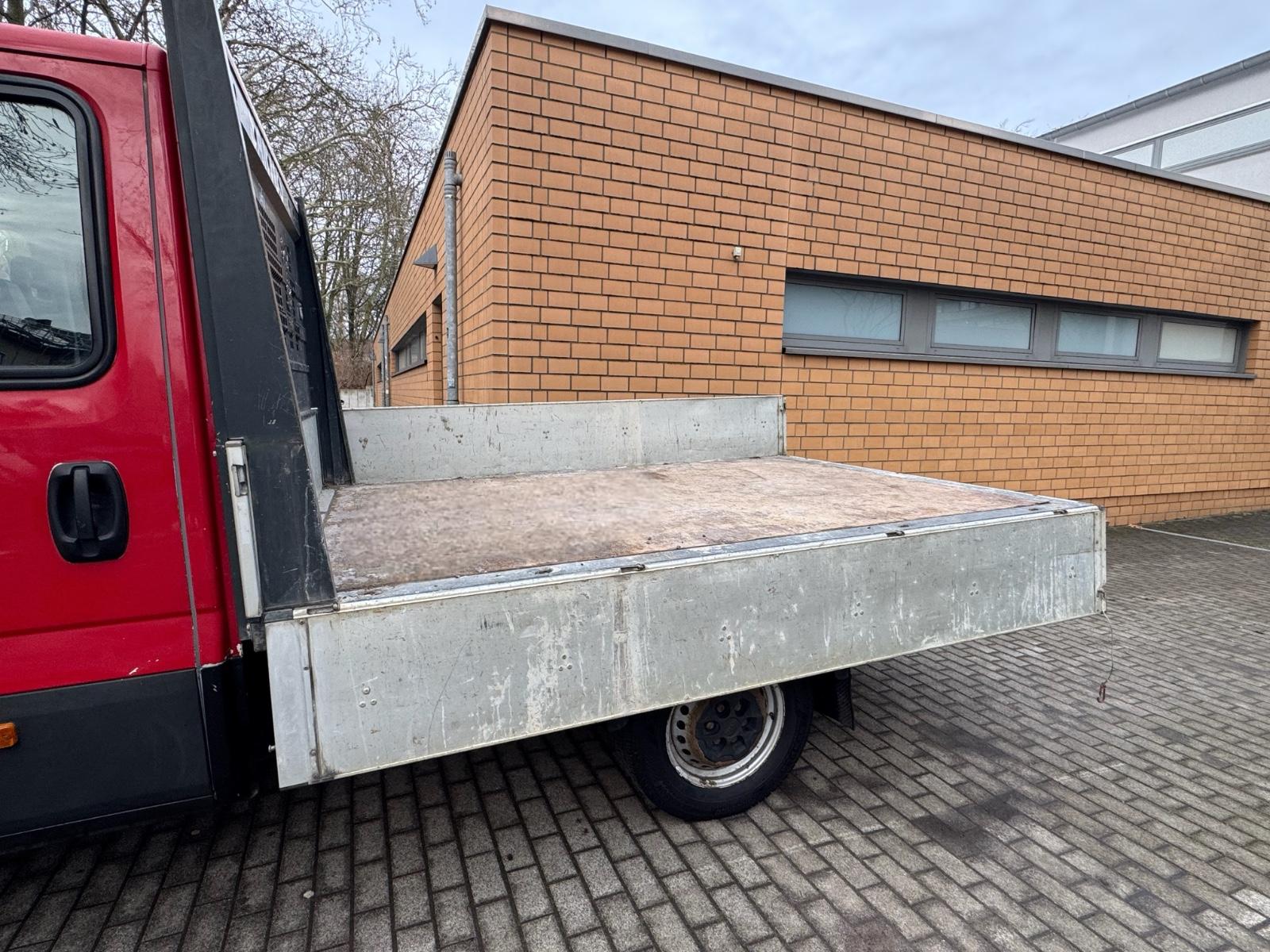 Iveco Daily Fahrgestell Doppelkabine 35 S Pritsche/99