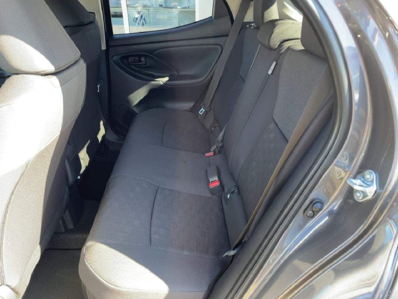 Fahrzeugabbildung Toyota Yaris Hybrid 116 PS Teamplayer