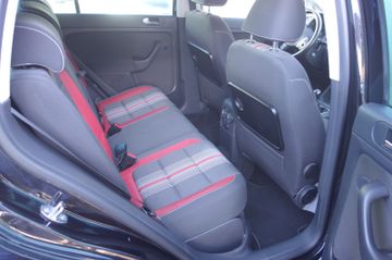 Volkswagen Golf - 12