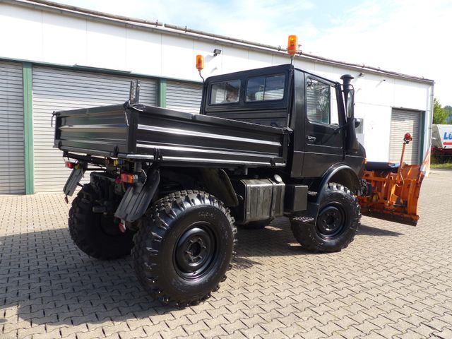 Unimog 424 Winterdienst 4x4 Kipper/Komplett restauriert
