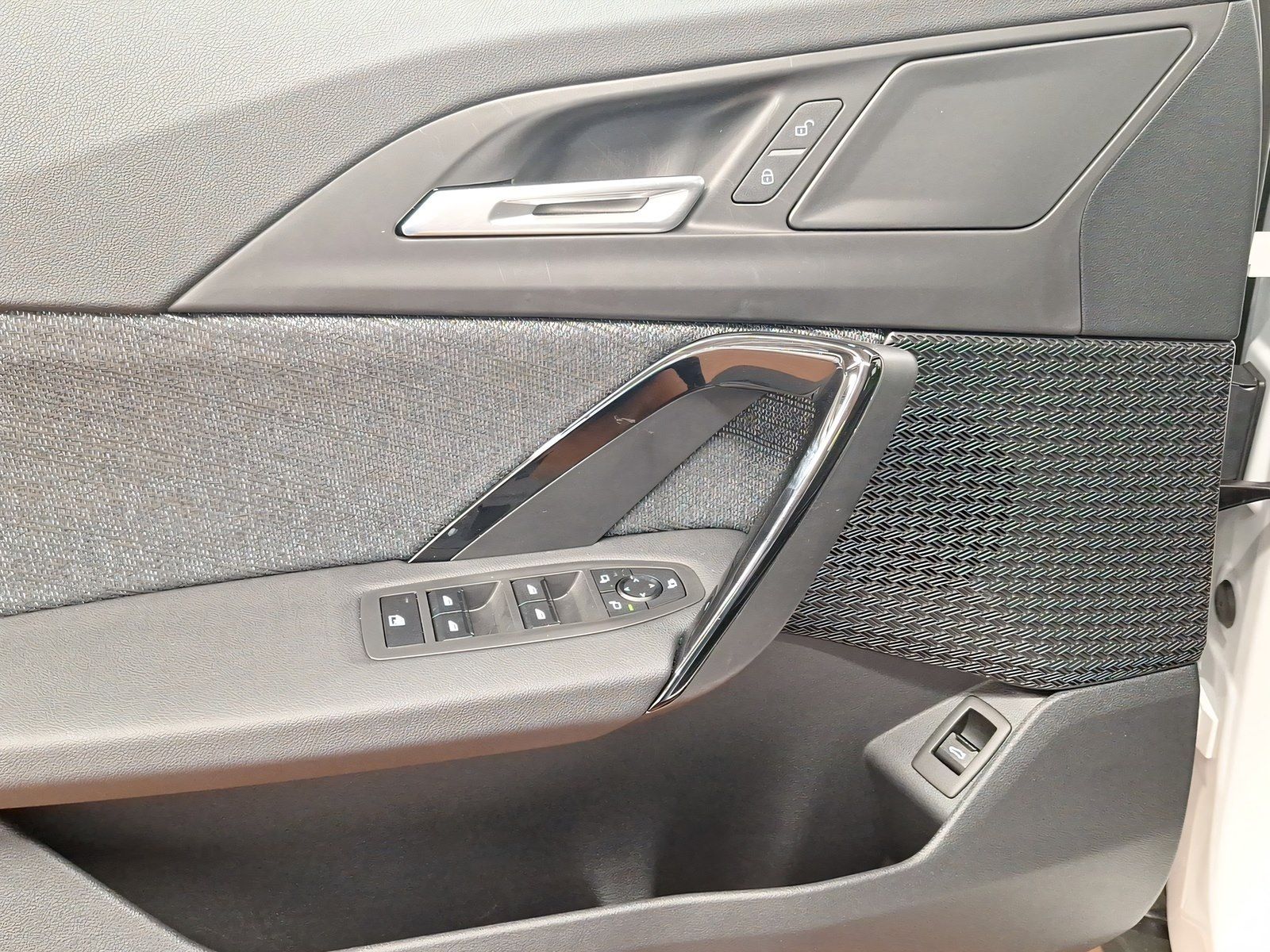 BMW X1 sDrive20i AHK Kamera LED Sitzheizung Alarm foto 16