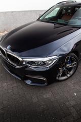 BMW M550d xDrive Touring VOLL AHK,Pano,Standheizung - BMW 550 mit Diesel-Antrieb