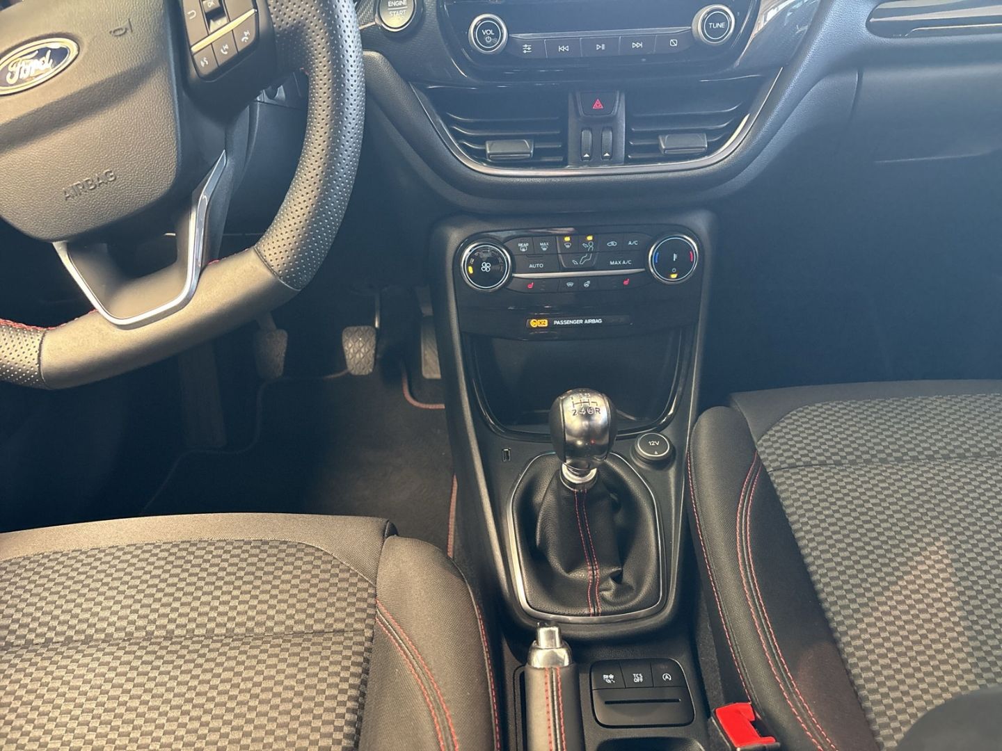 Fahrzeugabbildung Ford Puma ST-Line Design Navi Digitales Cockpit LED K