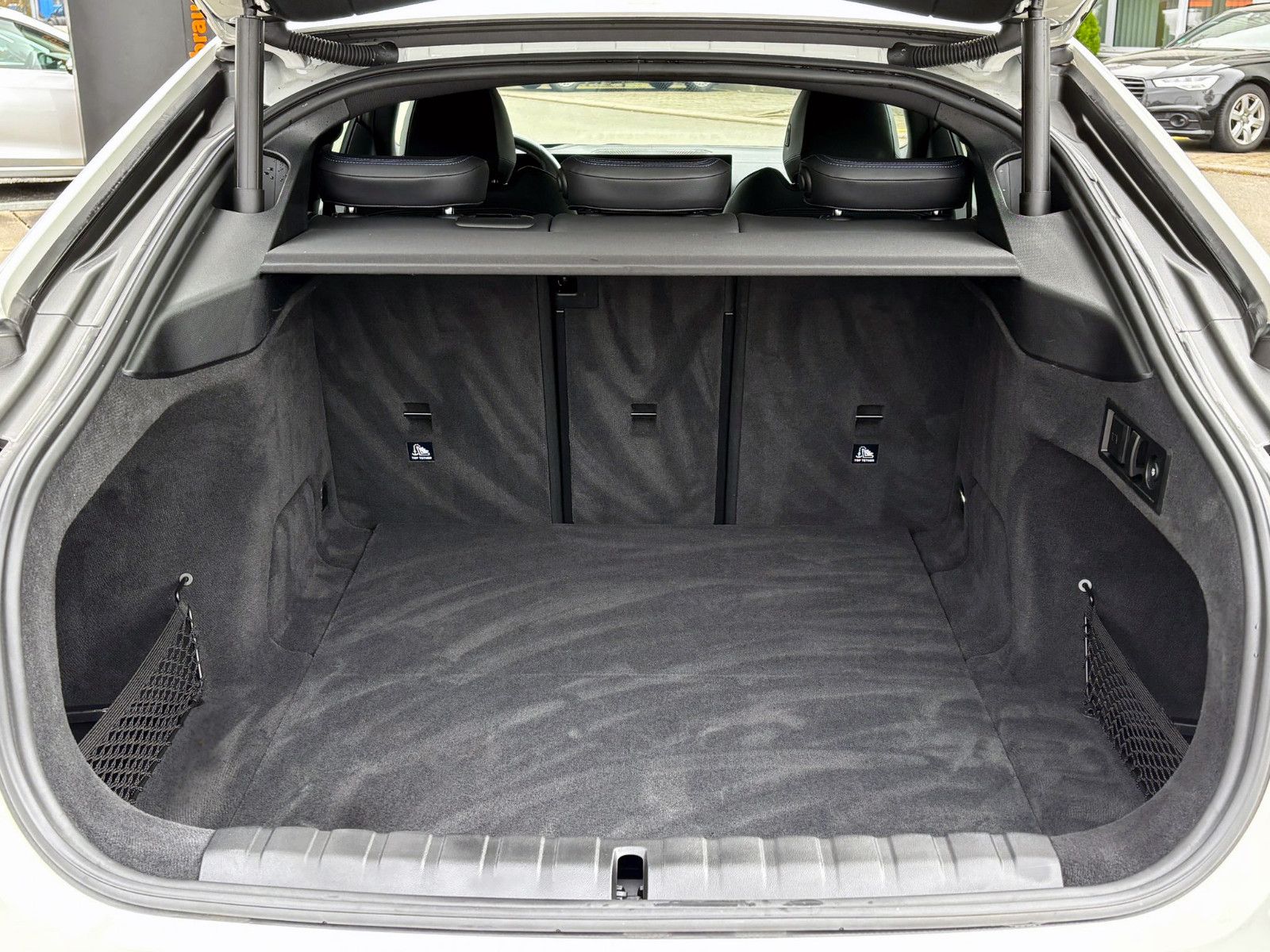 Fahrzeugabbildung BMW i4 eDrive40 Gran Coupe M-Sport LED AHK KAM ACC