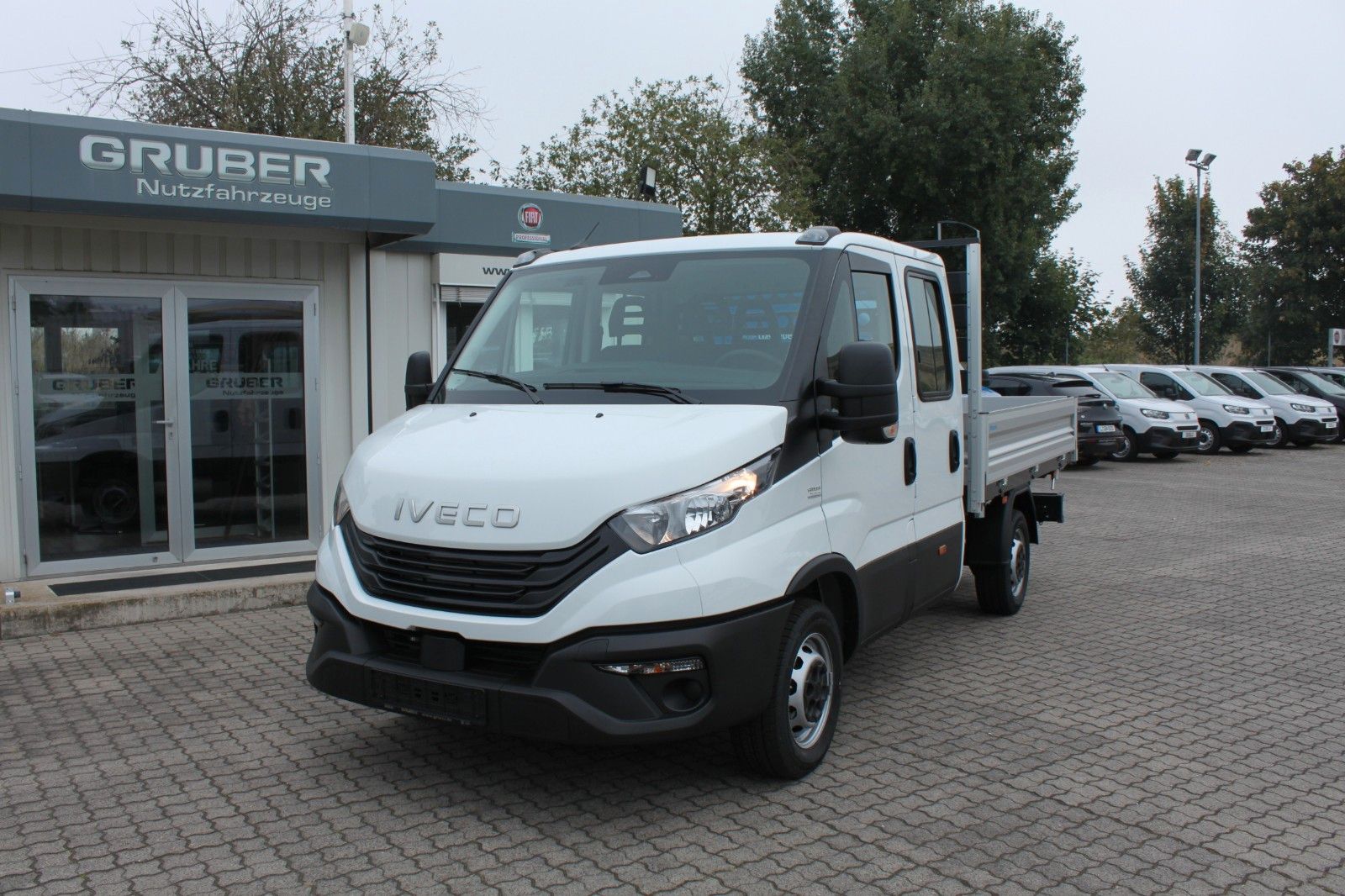 Fahrzeugabbildung Iveco Daily 35S   3Ltr. Diesel/ Kipper/ DoKa