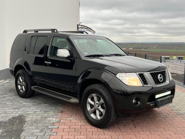 Nissan Pathfinder 2.5 dCi SE*NUR 127TKM*7SITZER*AHK*