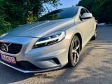 Volvo V40 R-DesignAut.NavLederFullLedGarantiNavi - Volvo V40 mit Benzin-Antrieb: Limousine, R Design