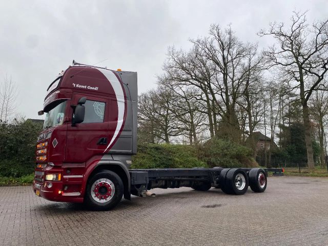 Scania R520 6x2/4 Streamline King of Road