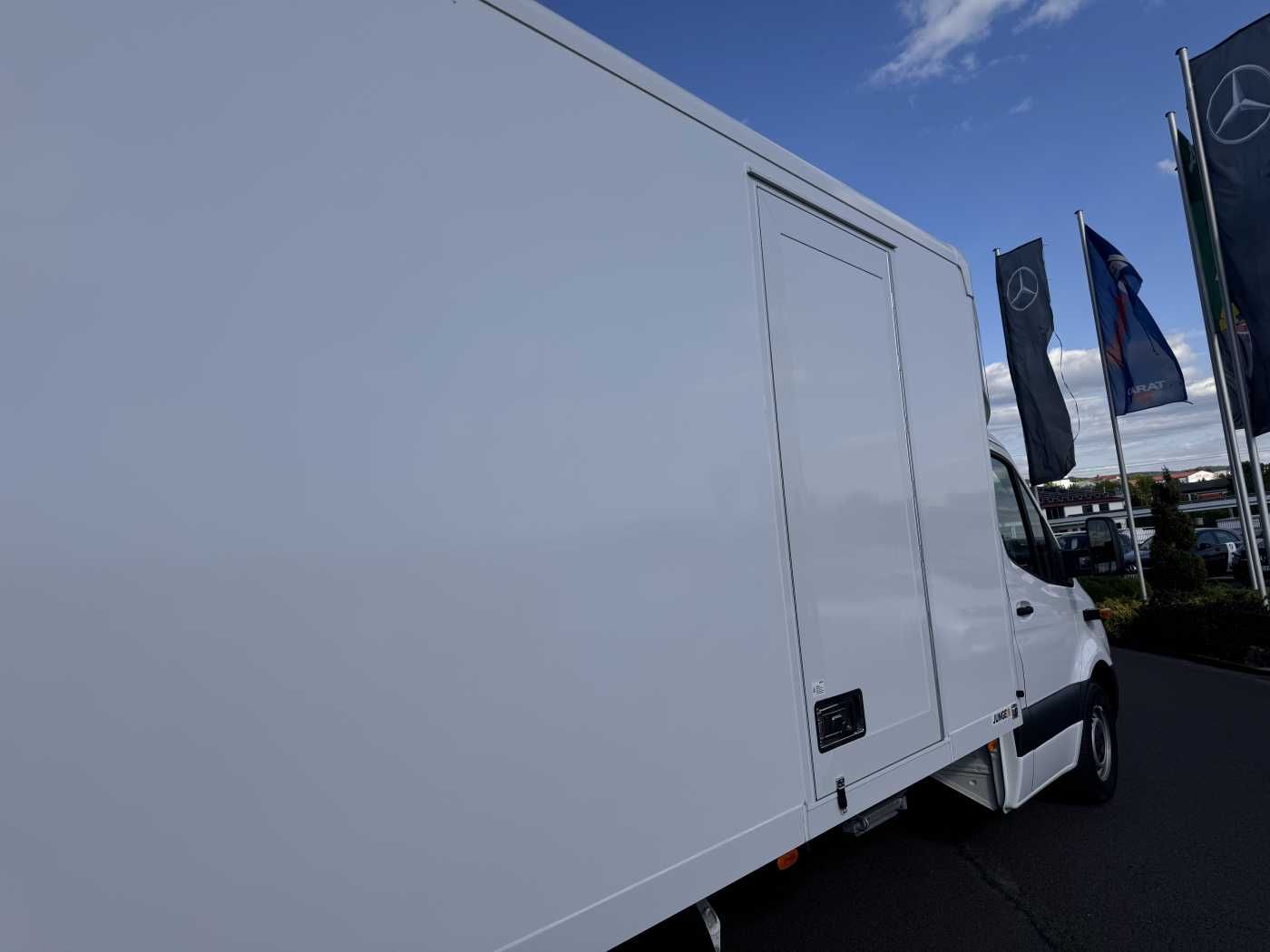 Fahrzeugabbildung Mercedes-Benz Sprinter 317 CDI Koffer LBW Schwing Klima Kamera