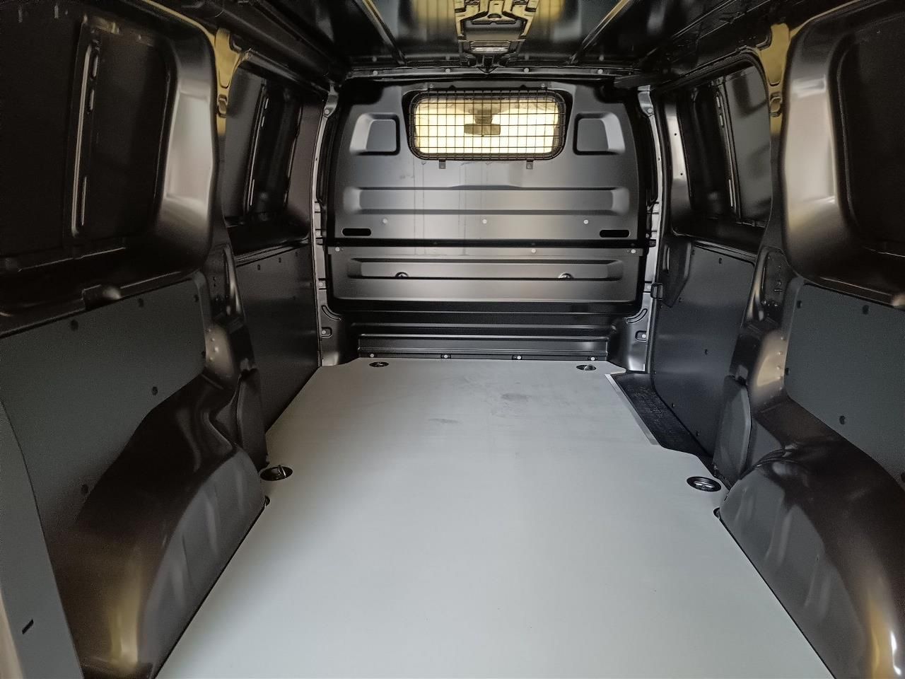 Fahrzeugabbildung Opel Vivaro2.0 Diesel M Cargo AT