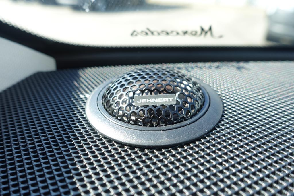 Mercedes-Benz V 220