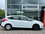 Ford Focus Lim. Trend/Zahnrimen NEU/ Winter Paket - gebrauchte Ford Focus aus dem Jahr 2014