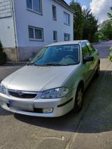 Mazda 323 - Fahrtüchtig aber mit kleinen M... - gebrauchte Mazda 323 aus dem Jahr 2000