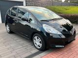 Honda Jazz mit neuem TÜV - Honda Jazz aus 2012 mit Benzin-Antrieb: Kleinwagen