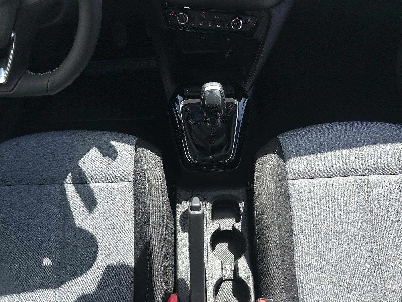 Fahrzeugabbildung Opel Corsa F 1.2 Turbo Edition TECH-PAKET/KAMERA/SHZ/